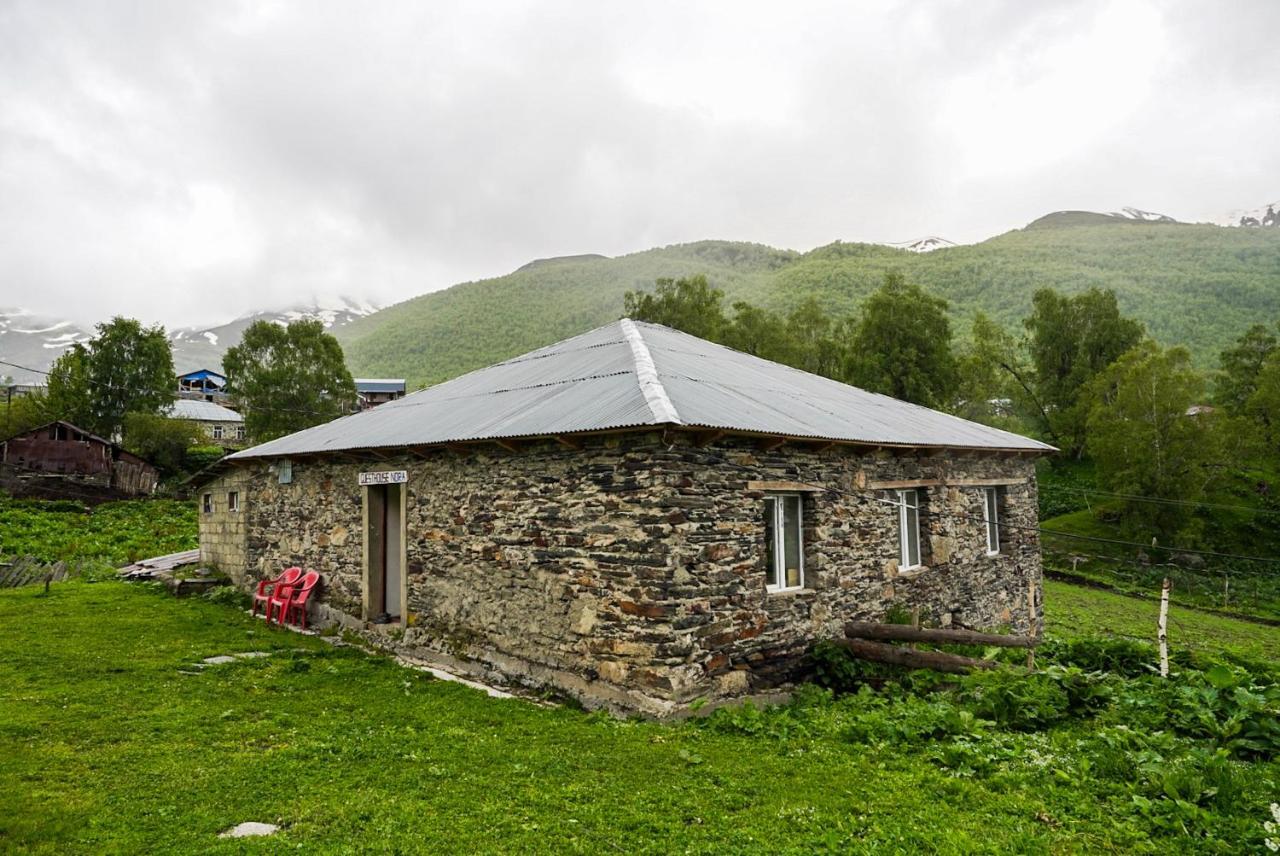 Guesthouse Nora Uschguli Exterior foto