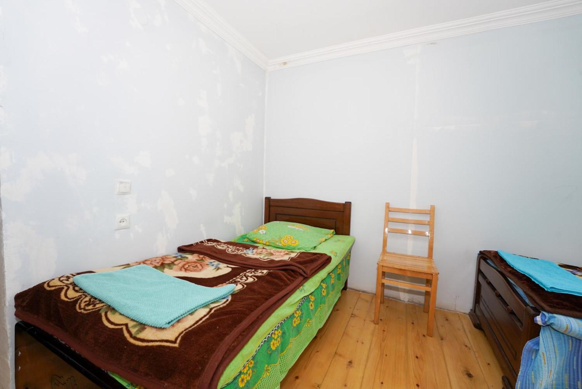 Guesthouse Nora Uschguli Zimmer foto