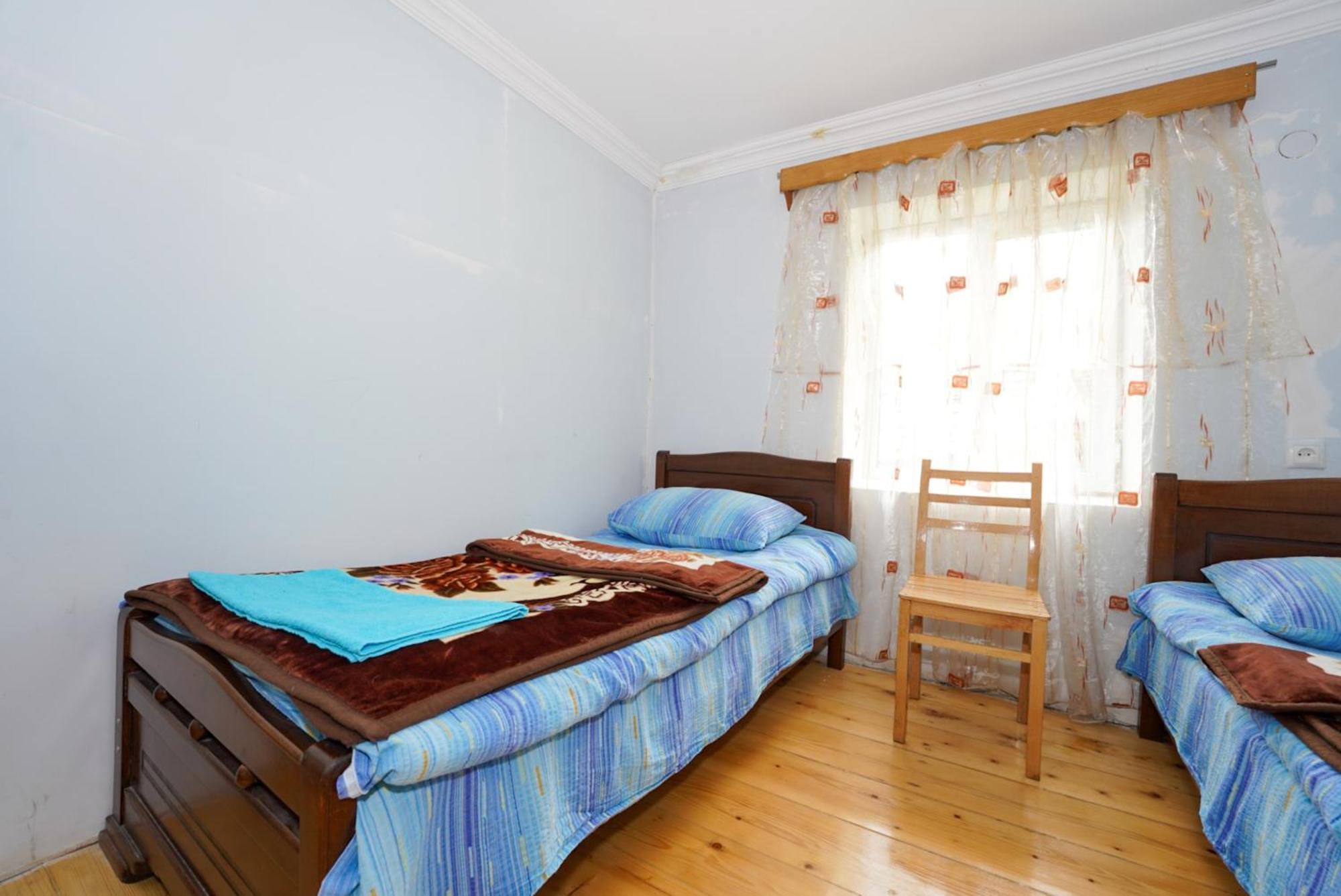 Guesthouse Nora Uschguli Zimmer foto